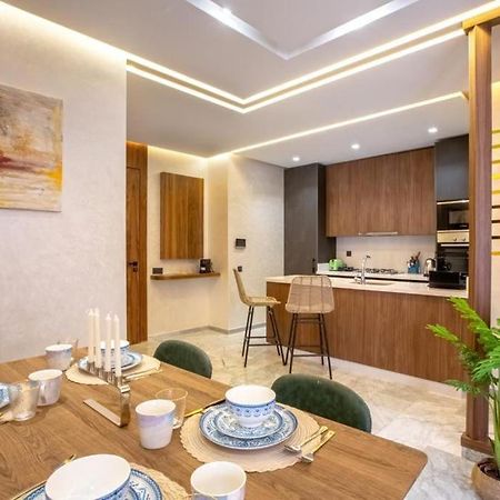 Luxury Apartment In Center Of Marrakech City Маракеш Екстериор снимка