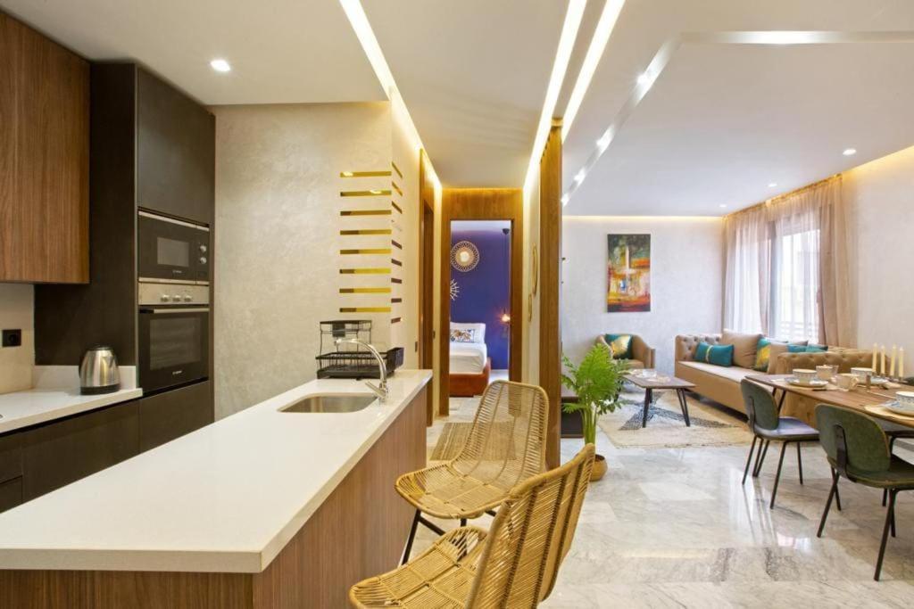 Luxury Apartment In Center Of Marrakech City Маракеш Екстериор снимка